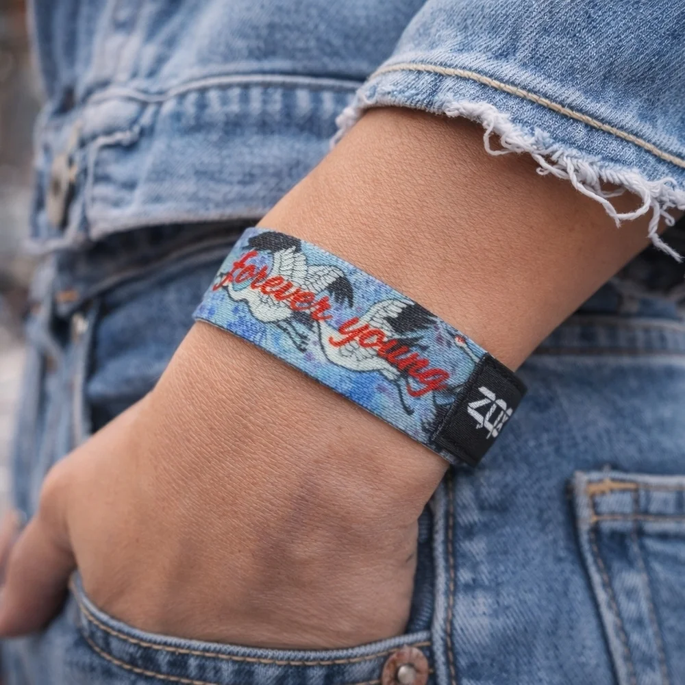 🖤 ZOX “Forever Young” Wristband — Retired • Complete Set Size Medium